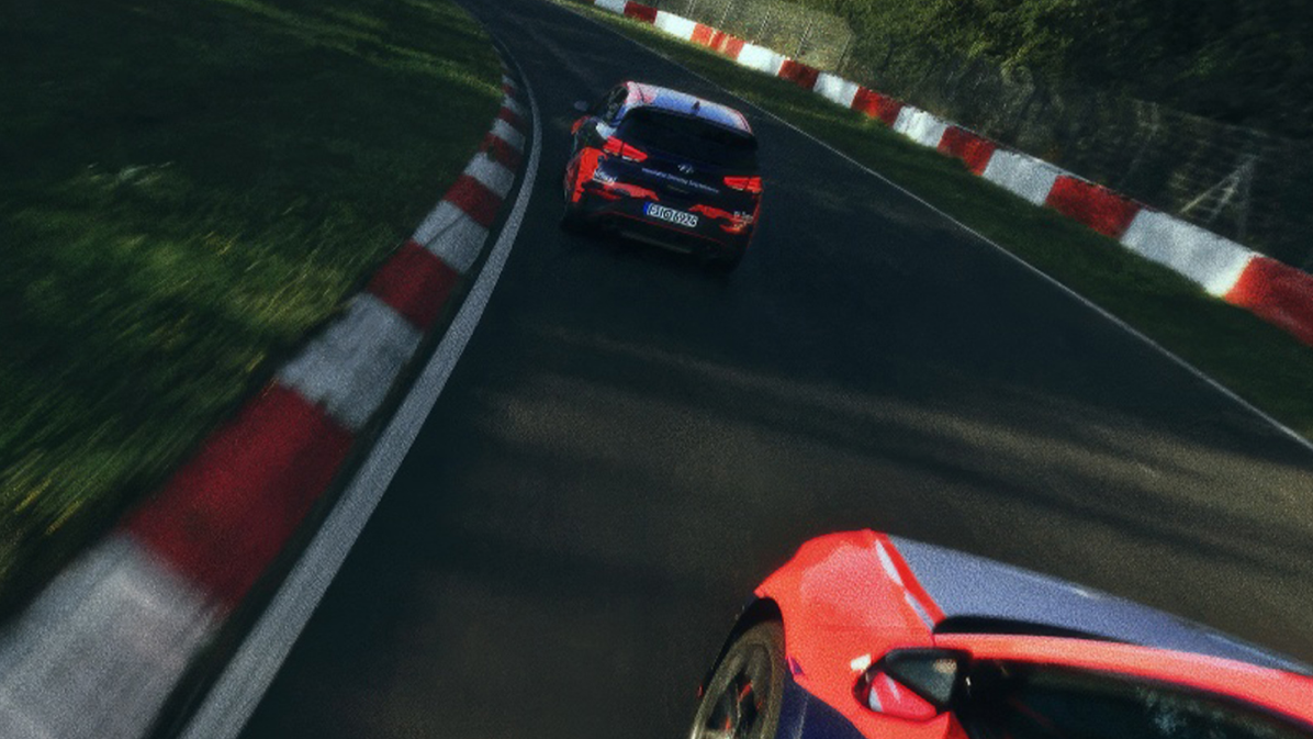 N Taxi running along the Nordschleife-04